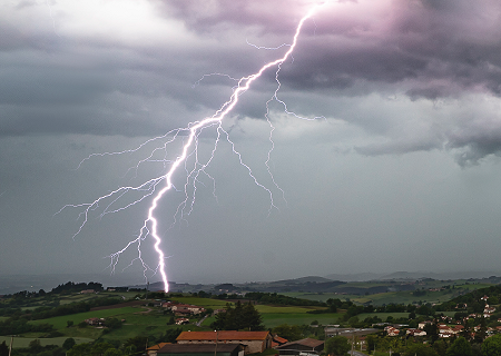 Supercellules et orages violents entre Aquitaine et Occitanie le 19 mai