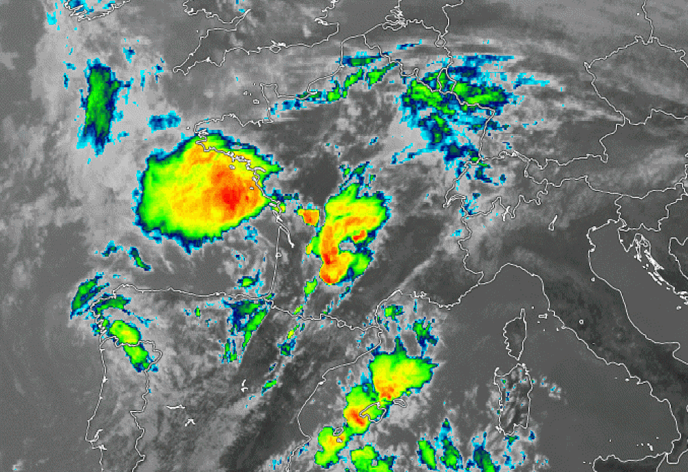 Derecho et foudroiement intense dans le sud le 24 août