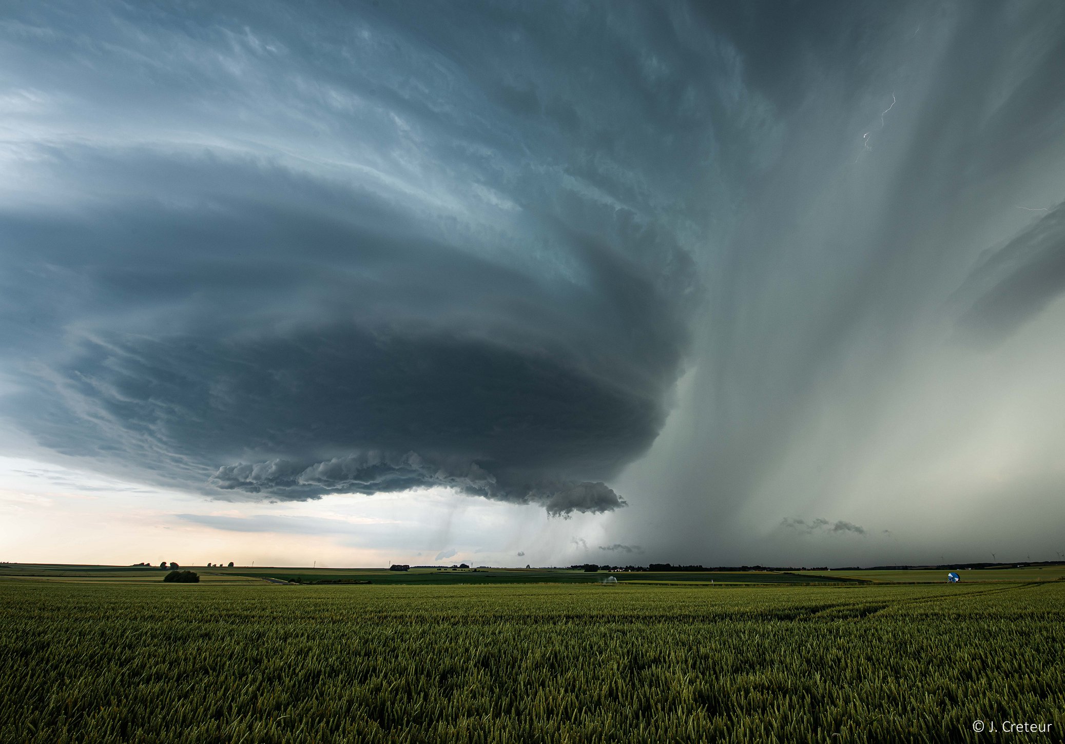 Supercellules et grêle dans le Nord le 18 juin