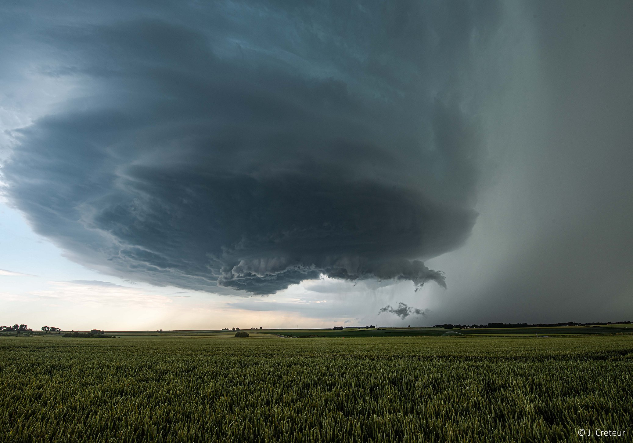Supercellules et grêle dans le Nord le 18 juin