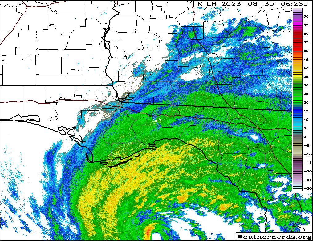 <p>L'ouragan Idalia et sa structure interne bien captés à présent par le radar de Tallahassee #Floride. Rafale à 126 km/h relevée par la bouée 42036 dans les bandes convectives situées à l'ouest de l'ouragan.</p>