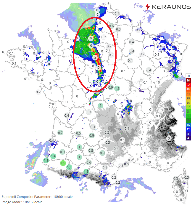 <p>Comme prévu, les orages s'organisent désormais en un système convectif de méso-échelle quasi linéaire (QLCS) entre Centre et Normandie. Paris sera touché dans les minutes qui viennent. Des rafales > 100 km/h sont observées loc.</p>