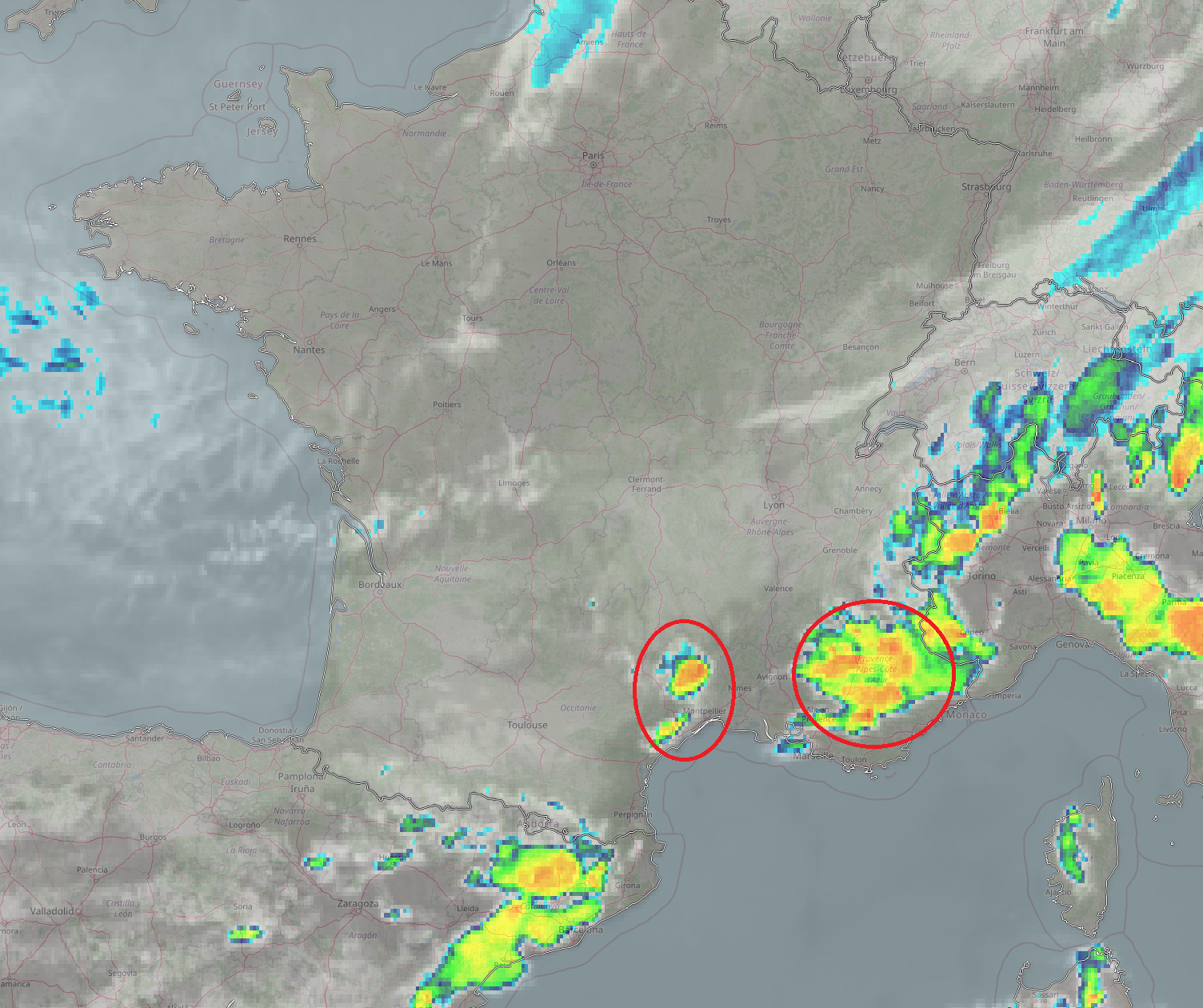 <p>De puissants orages concernent depuis le début d'après-midi le Gard et l'Hérault, ainsi que le nord du Var et les Alpes-de-Haute-Provence. Ils produisent de fortes chutes de grêle et des pluies intenses. Les orages devraient se multiplier en Occitanie ces prochaines heures.</p>