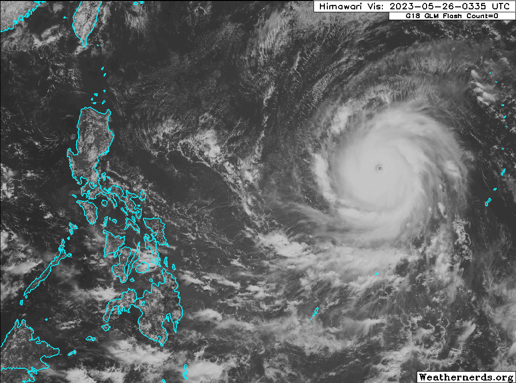 <p>Le super typhon Mawar est à son pic d'intensité (160 kts sur 1 min), 2ème plus puissant typhon pour un mois de mai dans le bassin Pacifique nord-ouest d'après les données de l'agence météorologique japonaise.</p>