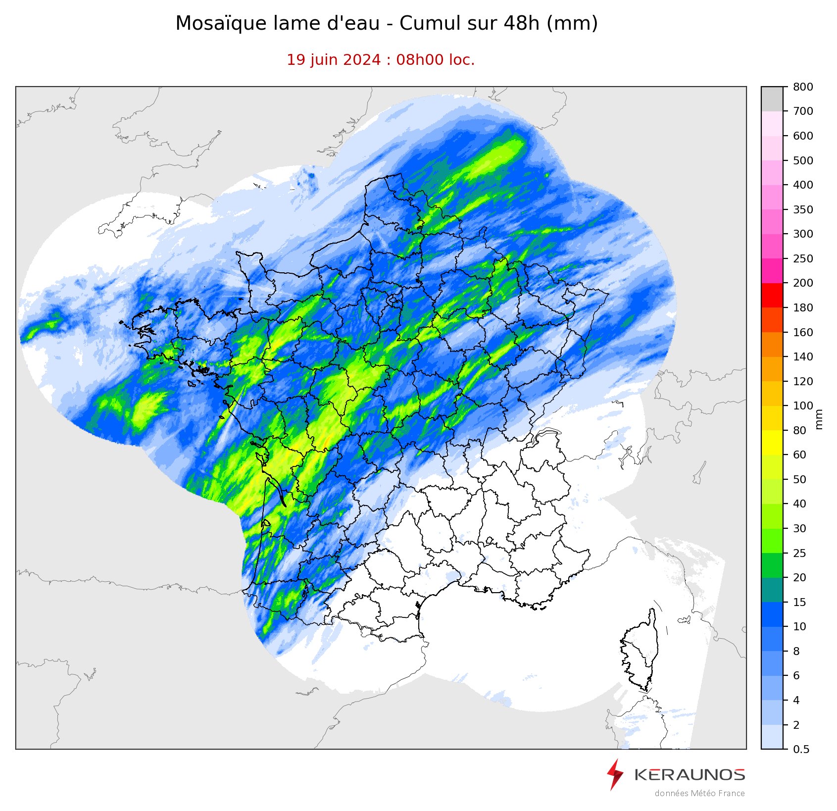 Depuis le d&eacute;but de la semaine, les cumuls de pluie produits par les vagues orageuses successives sont parfois tr&egrave;s importants (l'&eacute;quivalent d'un mois de pluie), notamment de l'Aquitaine aux Pays de la Loire et au Centre.
Les lames d'eau radar 48h mettent en &eacute;vidence des cumuls localis&eacute;s de 60 &agrave; 120 mm en Poitou, Mayenne ou entre Berry et Touraine. Des lames d'eau horaire de 50 &agrave; 110 mm ont parfois &eacute;t&eacute; relev&eacute;es sont des orages diluviens lors de ces deux derniers jours.