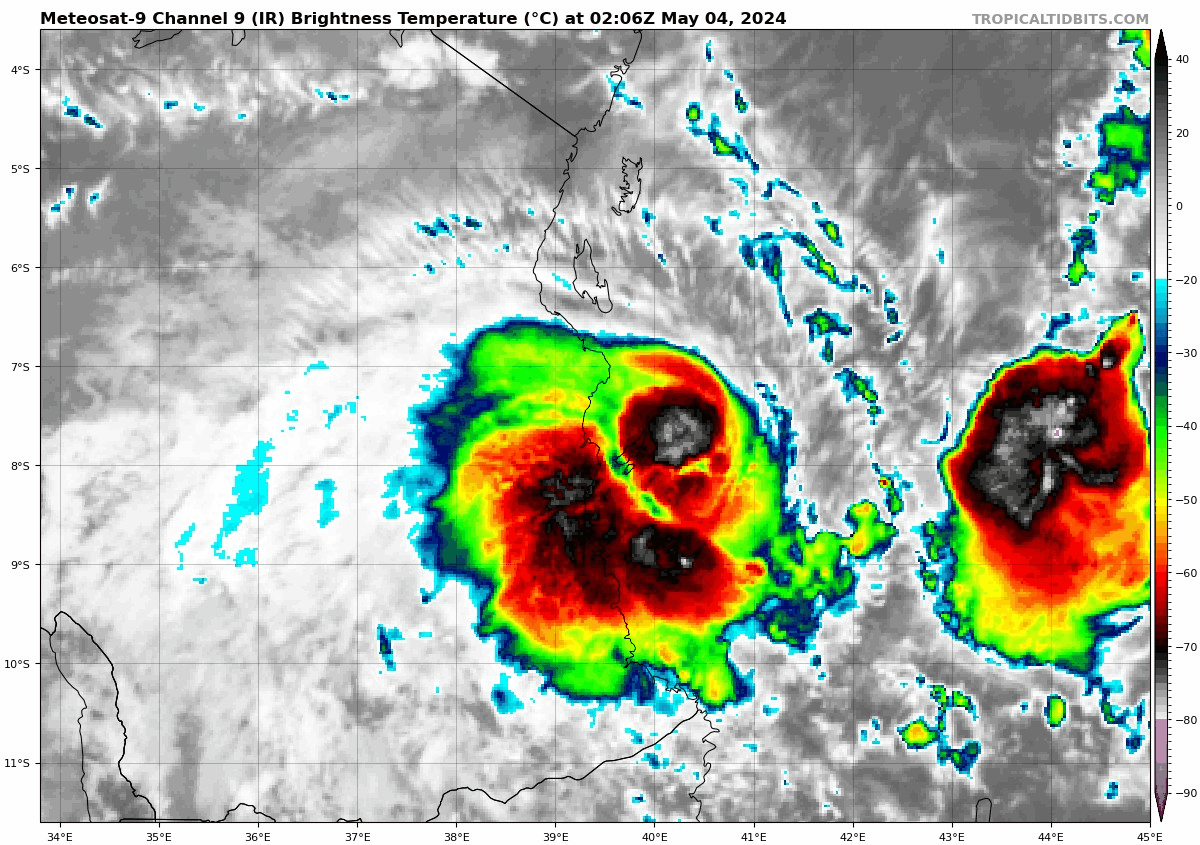 Hidaya a impact&eacute; la Tanzanie ces derni&egrave;res heures en &eacute;quivalent temp&ecirc;te tropicale. Des cyclones tropicaux sont rares si pr&egrave;s de l'&eacute;quateur dans l'oc&eacute;an Indien. Il s'agit seulement du 5&egrave;me syst&egrave;me tropical qu'a connu la Tanzanie depuis le d&eacute;but des relev&eacute;s.