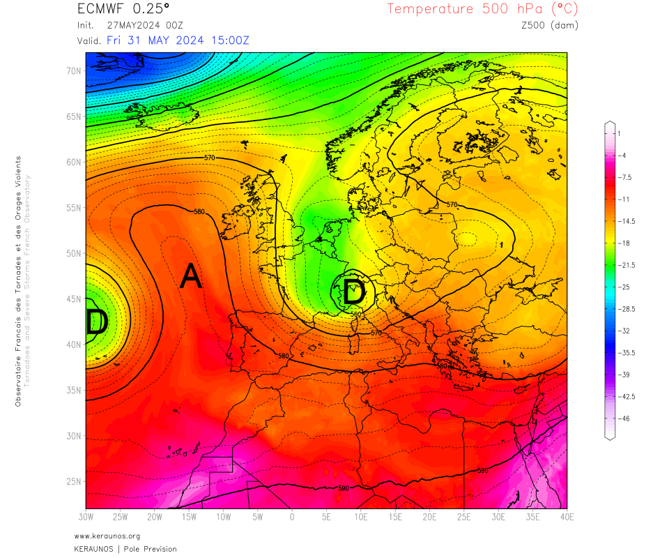Spectaculaire structure en Omega attendue pour la fin de semaine entre l'Atlantique et l'ouest de l'Europe, avec le pied froid (oriental) situ&eacute; sur la France. Le blocage scandinave devrait finir par se d&eacute;structurer au fil de la semaine. Un temps plus frais que la normale est attendu en seconde partie de semaine avec des orages de masse d'air froid possibles, a priori sans s&eacute;v&eacute;rit&eacute; particuli&egrave;re.