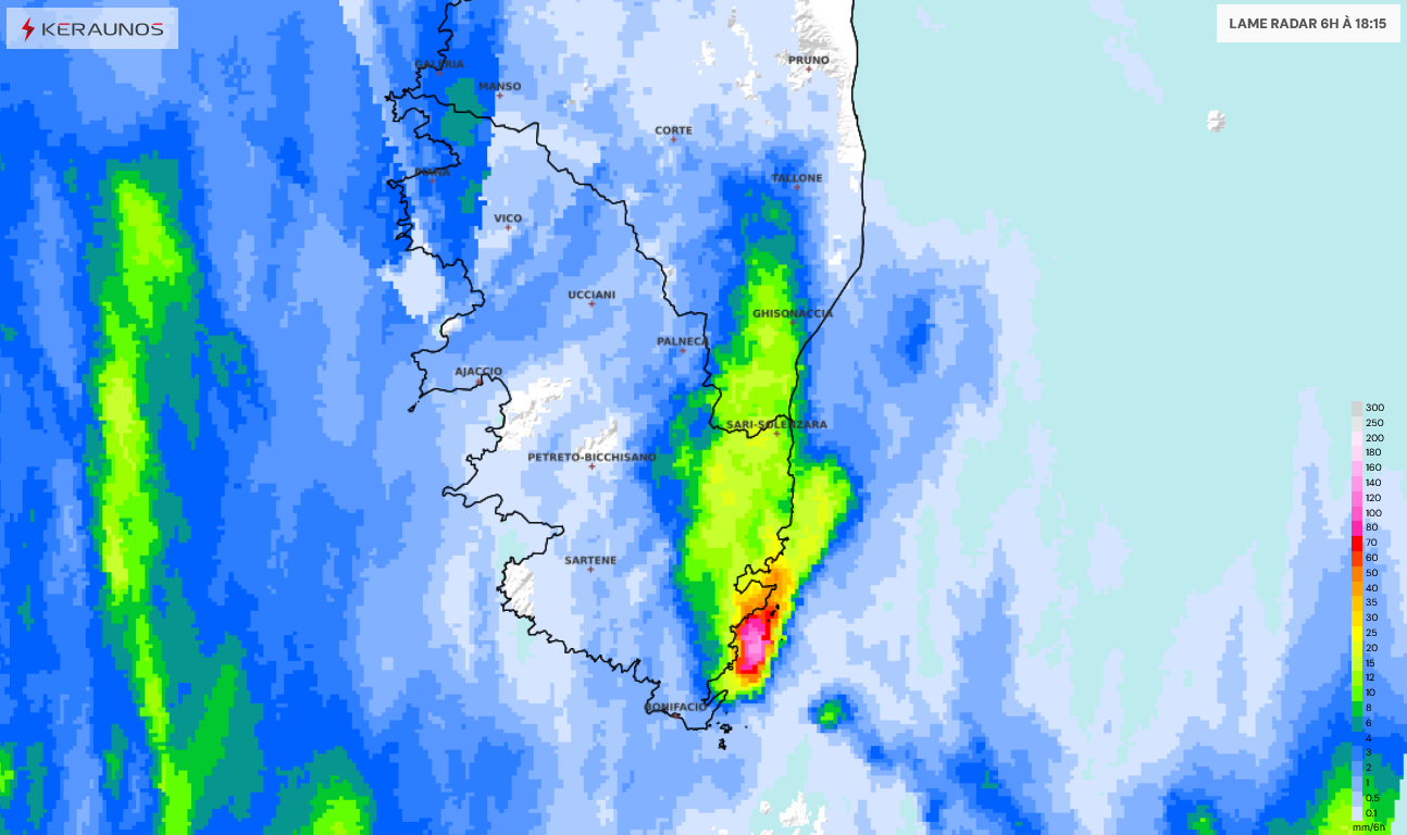 Un syst&egrave;me orageux se r&eacute;alimente depuis plusieurs heures au sud de Porto Vecchio, et g&eacute;n&egrave;re de fortes lames d'eau, notamment en mer (&gt; 100 mm en 6h).