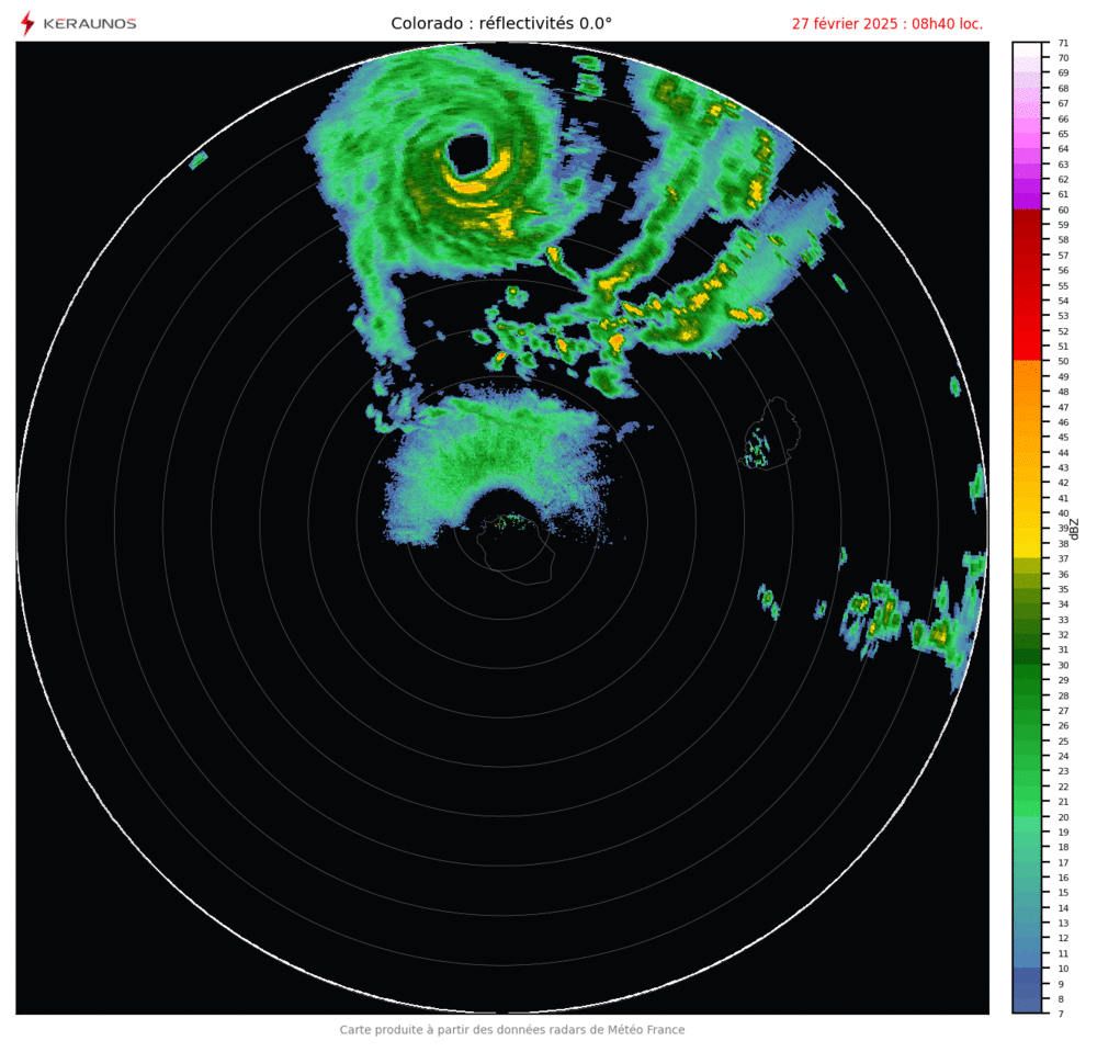 <p>Garance s'est intensifié en cyclone tropical intense ces dernières heures et suit une trajectoire sud. La Réunion devrait être impactée dans le courant de la nuit prochaine ou demain matin (heure locale) par le nord. </p>