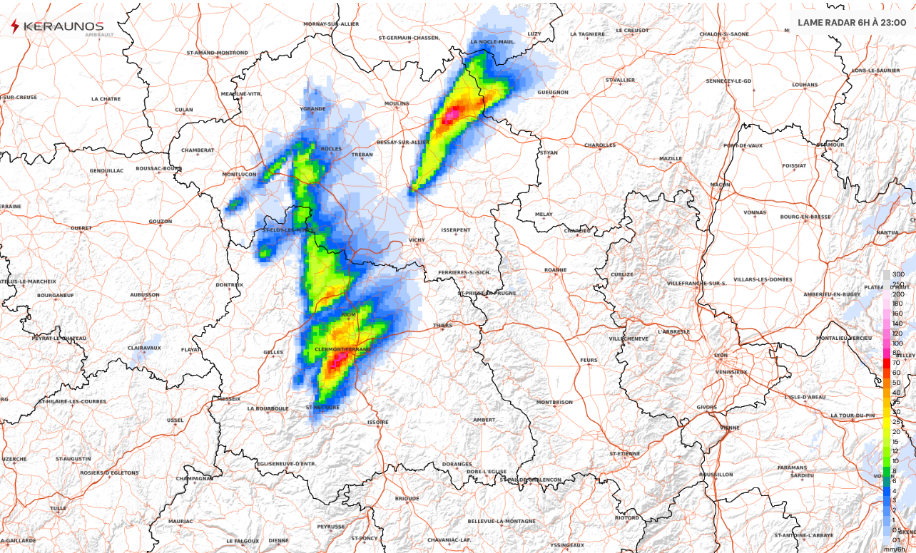 Les orages de la fin de journ&eacute;e se dissipent actuellement en Auvergne. 2 cellules plus actives et durables ont produit des pluies intenses (+ de 50 mm en peu de temps) : une sur Clermont-Ferrand (inondations signal&eacute;es) et une sur Beaulon (Allier).