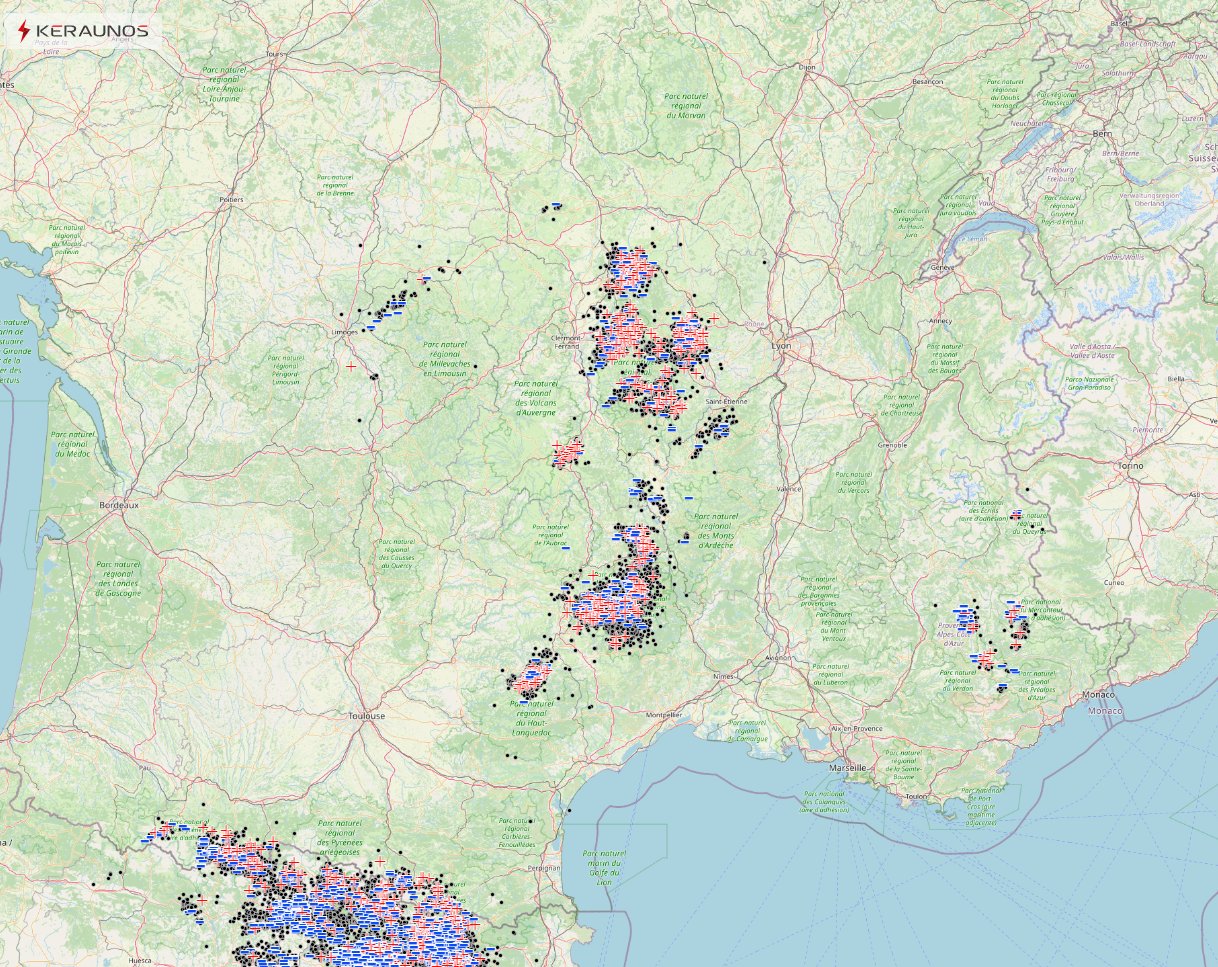 De forts orages concernent le Massif-Central depuis la deuxi&egrave;me partie d'apr&egrave;s-midi avec une proportion significative d'impacts positifs aujourd'hui (environ 40%). De fortes chutes de gr&ecirc;le ont &eacute;t&eacute; relev&eacute;es, des lames d'eau localement tr&egrave;s importantes en Loz&egrave;re et des rafales allant jusqu'&agrave; 117 km/h dans le Puy-de-D&ocirc;me.