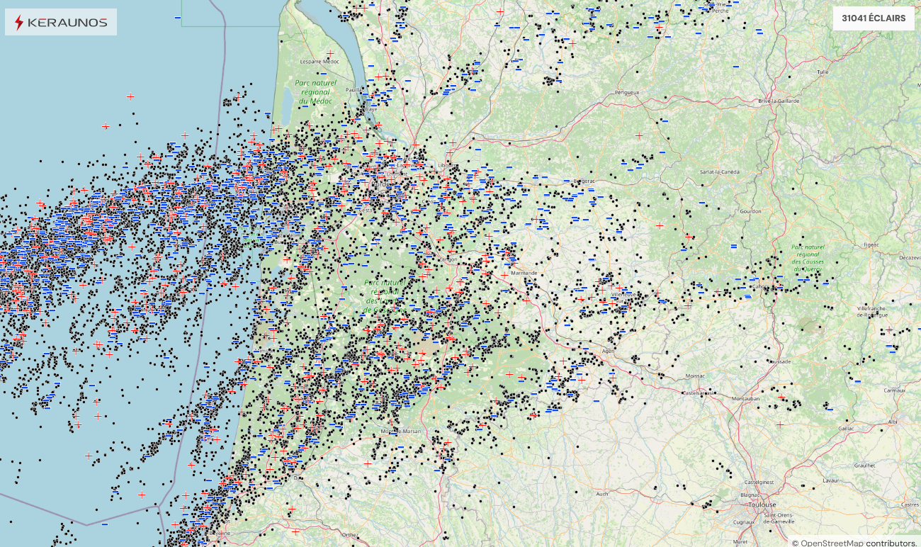 Tr&egrave;s forte activit&eacute; &eacute;lectrique en ce d&eacute;but de journ&eacute;e dans le sud-ouest du pays. Entre 00h et 09h on d&eacute;nombre : 8.563 &eacute;clairs intranuageux (noir), 724 impacts de foudre n&eacute;gatifs (bleu) et 301 impacts positifs (rouge). Gironde et Landes les + touch&eacute;s pour le moment.