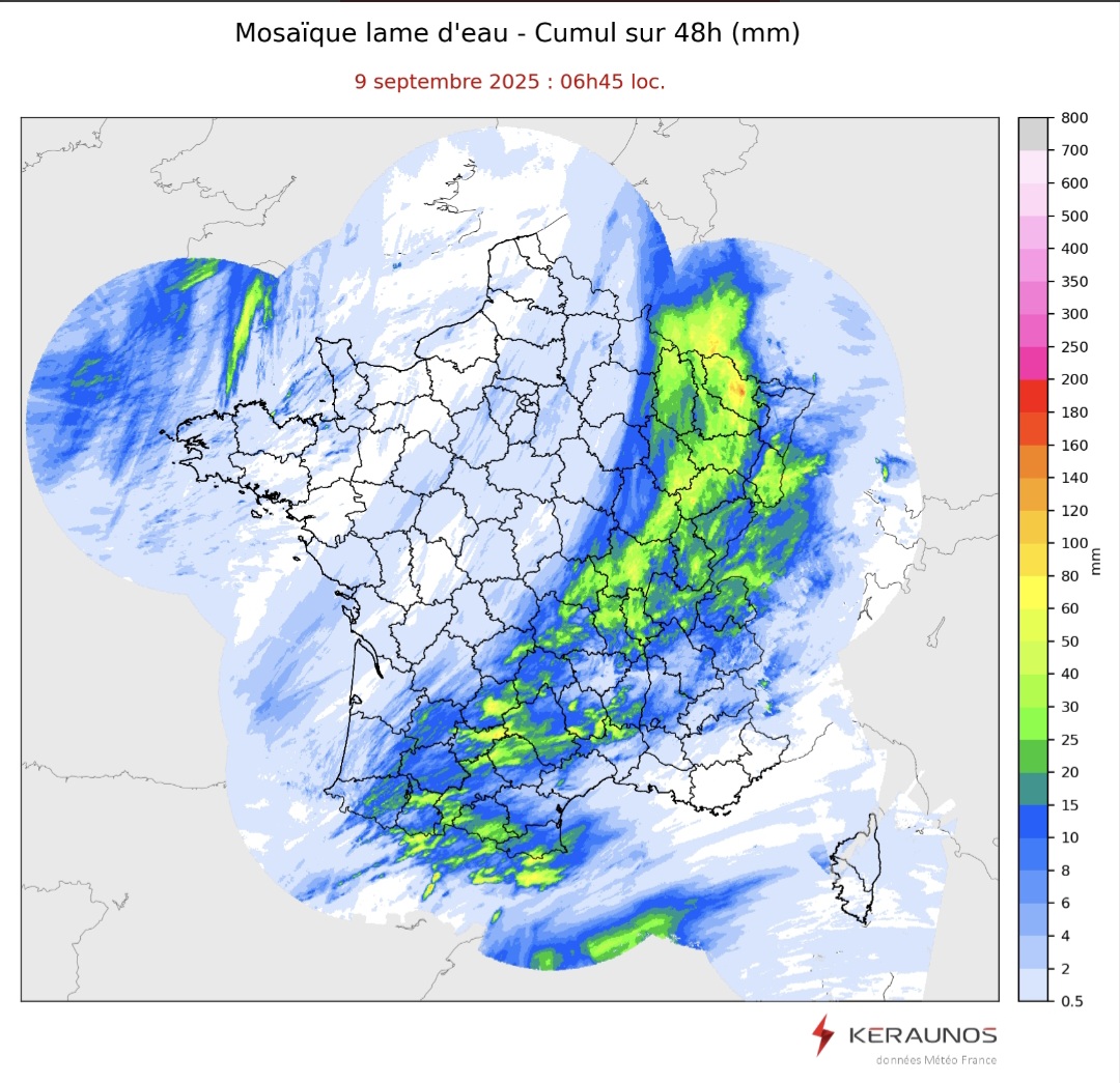 L'arrosage de ces 48 derni&egrave;res heures a &eacute;t&eacute; copieux du Massif Central &agrave; la Lorraine avec localement plus de 90 mm relev&eacute;s &agrave; Porcelette et 86 mm &agrave; Lesse en Moselle.
Des lames d'eau sup&eacute;rieures &agrave; 100 mm sont localement estim&eacute;es.
