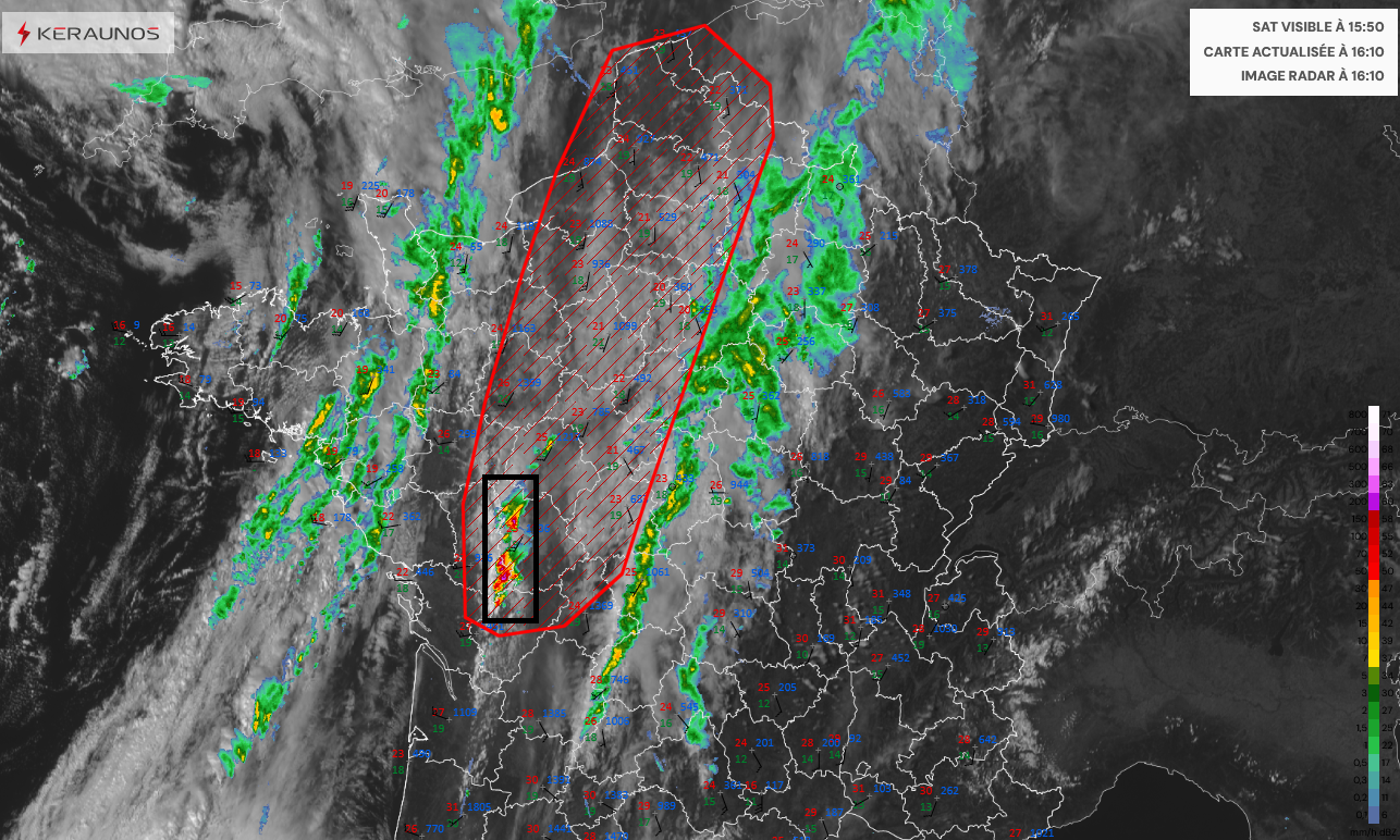 Les premiers orages se d&eacute;veloppent comme attendu sur le centre-ouest. Ces prochaines heures, le risque gagnera du terrain et des orages localement forts pourront se d&eacute;clencher du Centre au Nord.