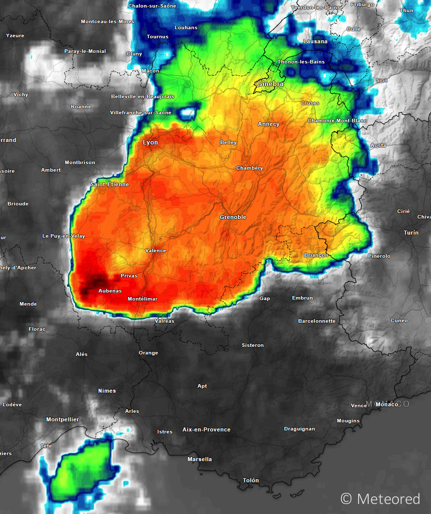 Un virulent orage en V a frapp&eacute; le d&eacute;partement de l'Ard&egrave;che cet apr&egrave;s-midi, avec de tr&egrave;s fortes chutes de gr&ecirc;le, des pluies intenses, et des rafales > 115 km/h. 13131 &eacute;clairs ont &eacute;t&eacute; observ&eacute;s en 1h au sein de cet orage, soit plus de 200 &eacute;clairs/minute.