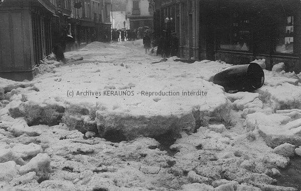 MONTPELLIER (Hérault) - La rue de la Saunerie après l'orage de grêle du 13 mai 1922