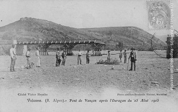 VOLONNE (Alpes-de-Haute-Provence) - Pont de Vançon après la crue du 25 août 1905