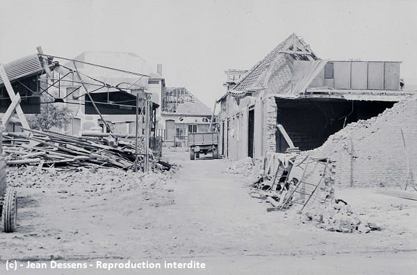 Tornade EF5 de Palluel (Pas-de-Calais) du 24 juin 1967 - Habitations éventrées et hangars détruits à Riencourt-lès-Cagnicourt. © Jean Dessens