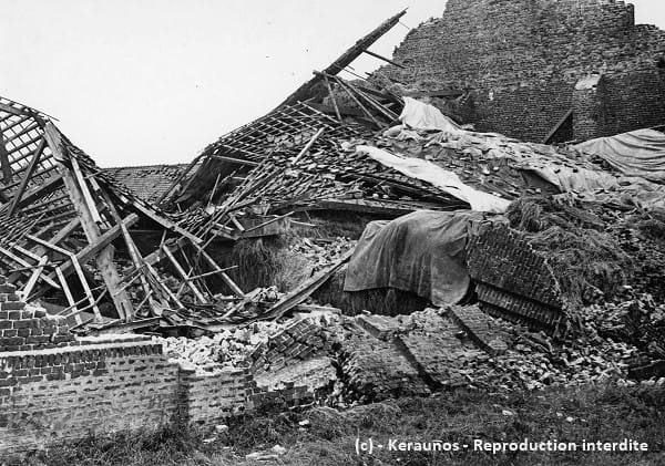 Tornade EF4 de Pommereuil (Nord) du 24 juin 1967 - Hangar effondré à Fontaine-au-Bois. © Keraunos