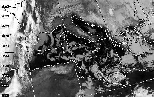 Image satellite le 17 janvier 1995 à 9h20 TU : medicane dans le bassin méditerranéen central