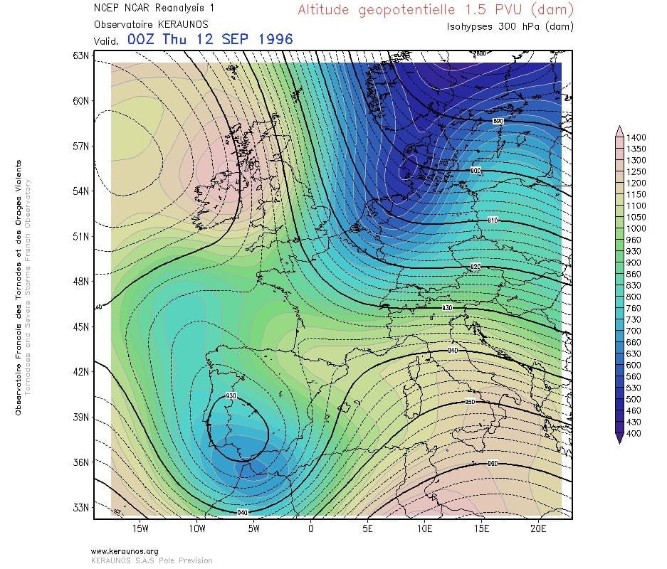 Réanalyse NCEP NCAR 2,5° du 12 septembre 1996 à 00z - champ de Z 1,5 PVU