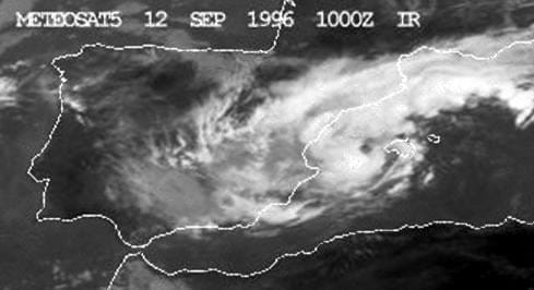 Image satellite le 12 septembre 1996 : medicane dans le bassin méditerranéen occidental.