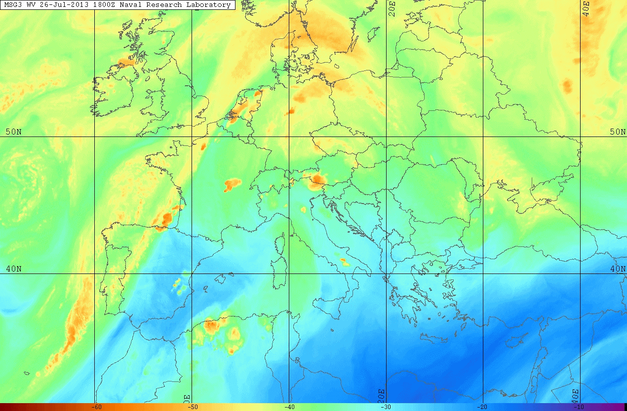 Mesoscale Convective Complex (MCC) sur la France, dans la nuit du 26 au 27 juillet 2013. Derecho de l'Aquitaine aux Pays de la Loire et au Centre.