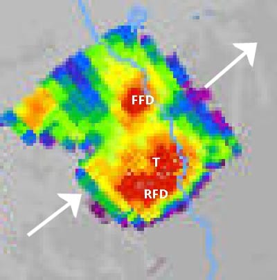 Analyse de l'image radar (réflectivités composites) du 19 juin 2013 à 17h45 locales. (c) KERAUNOS [image radar Météo Suisse]
