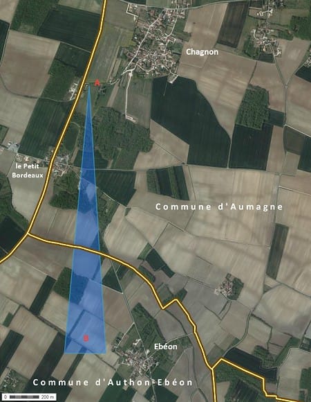 Localisation de la tornade probable d'Authon-Ebéon (Charente-Maritime) du 23 juin 2014. Point A : position du témoin. Point B : localisation présumée de la tornade à l'instant de la vidéo. (c) - Keraunos (d'après un fond de carte IGN)