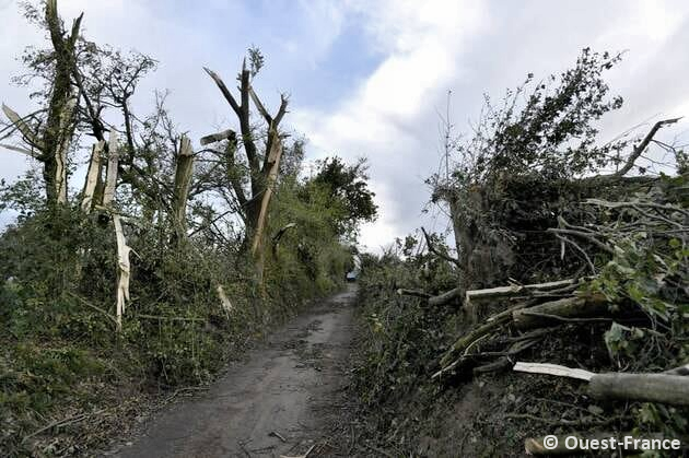 Tornade EF2 à Beuzeville (Eure) le 23 octobre 2022