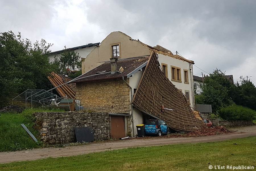 Macrorafales de très forte intensité (D4) entre le Val de Morteau (France) et la Chaux-de-Fonds (Suisse) le 24 juillet 2023