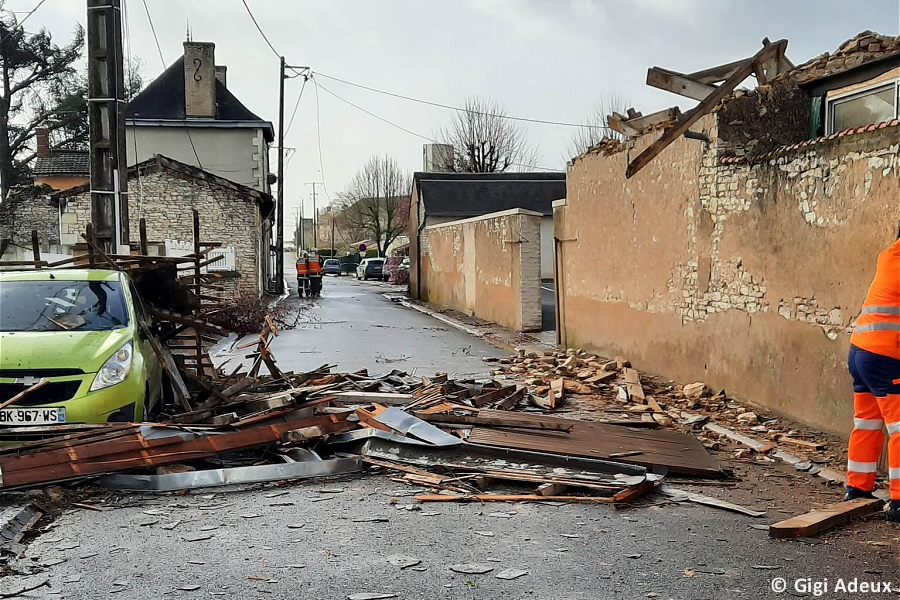 Tornade EF1 à Saint-Jean-de-Sauves (Vienne) le 31 mars 2023