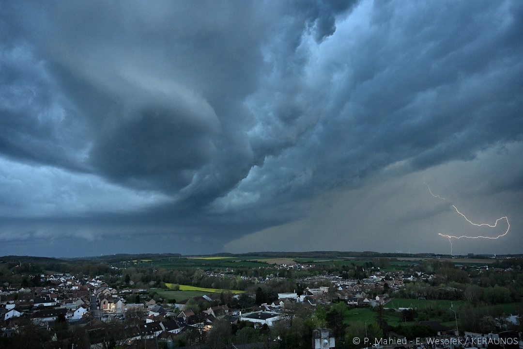 Tornade EF1 à Lestrem (Pas-de-Calais) le 8 avril 2024