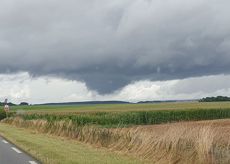 Tornade EF0 à Frémécourt (Val-d'Oise) le 21 juillet 2025