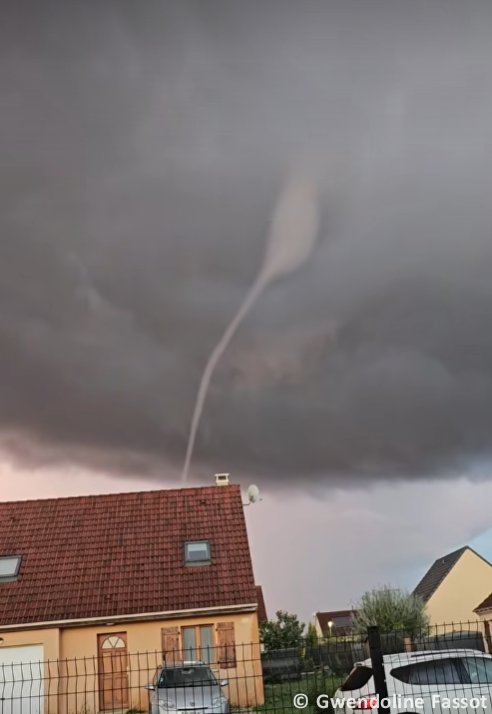 Tornade EF0 à la Chapelle-sur-Aveyron (Loiret) le 29 août 2025