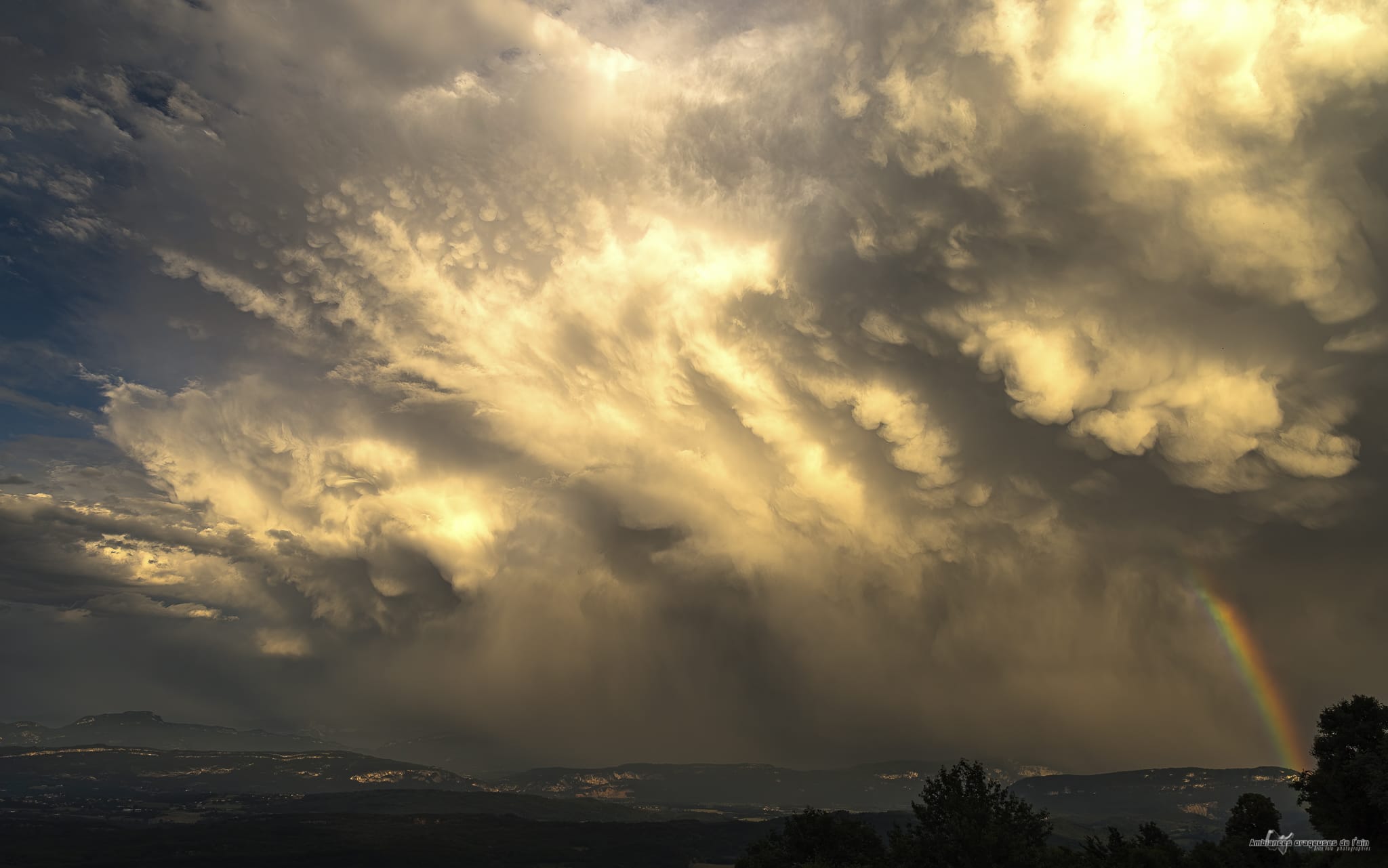 mammatus au couché du soleil - 01/06/2022 20:47 - brice volo