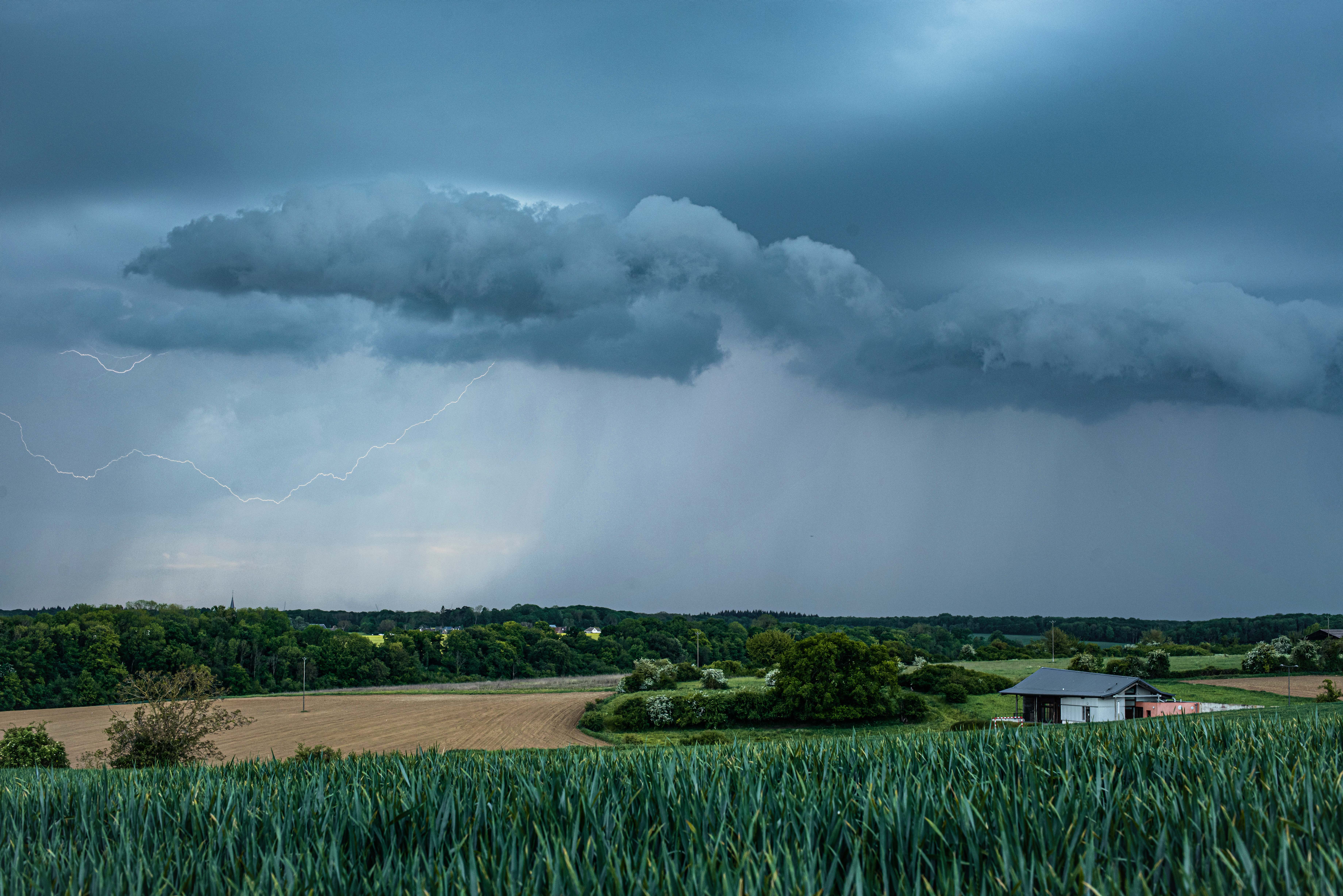 Orage en soirée dans le nord de l'Oise. - 01/05/2026 20:30 - Jules Creteur