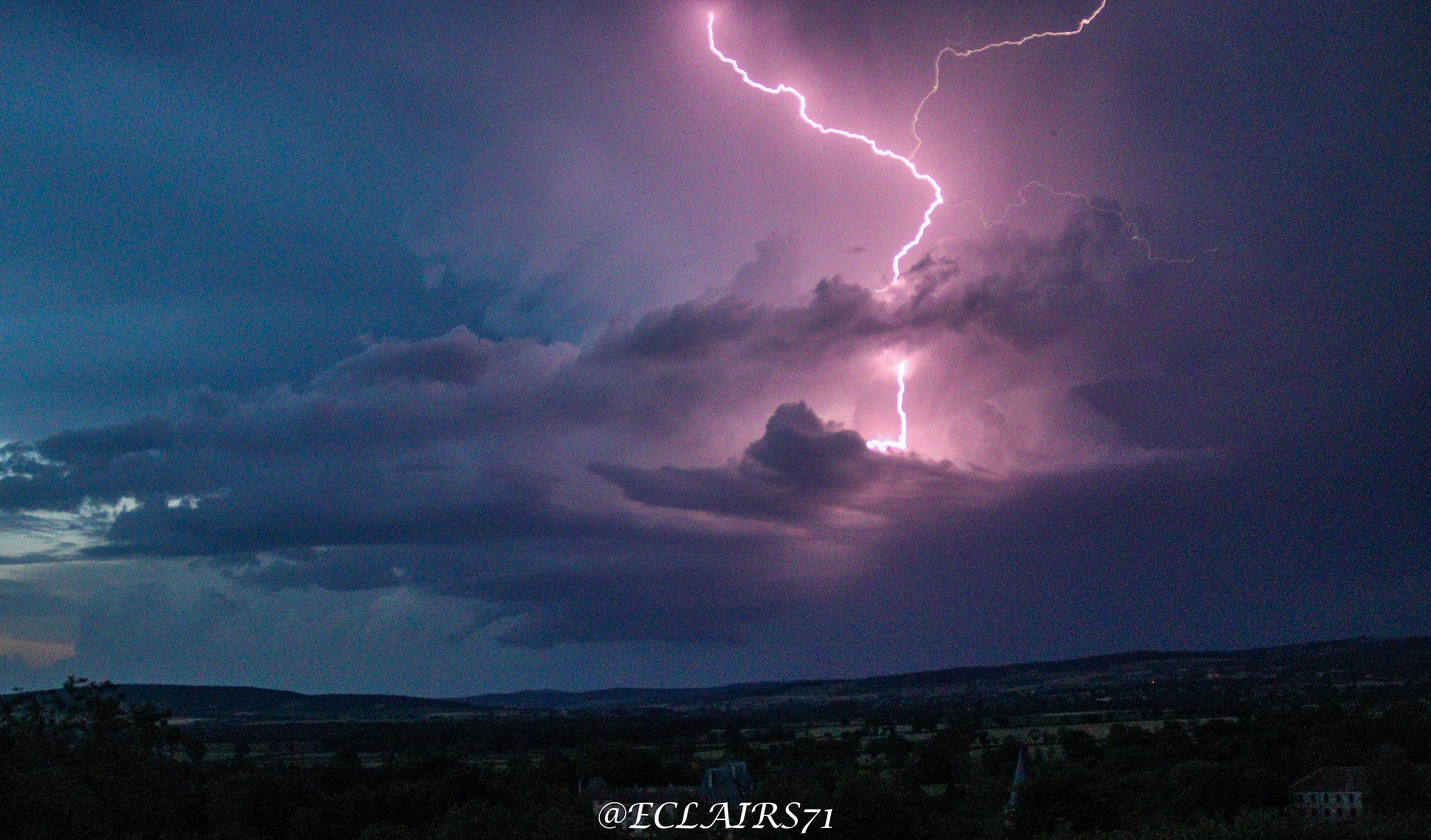 ORAGE CORMATIN 71460 - 04/06/2022 22:30 - YVES RIGOLLOT @ECLAIRS71 CHASSEUR D'ECLAIRS71