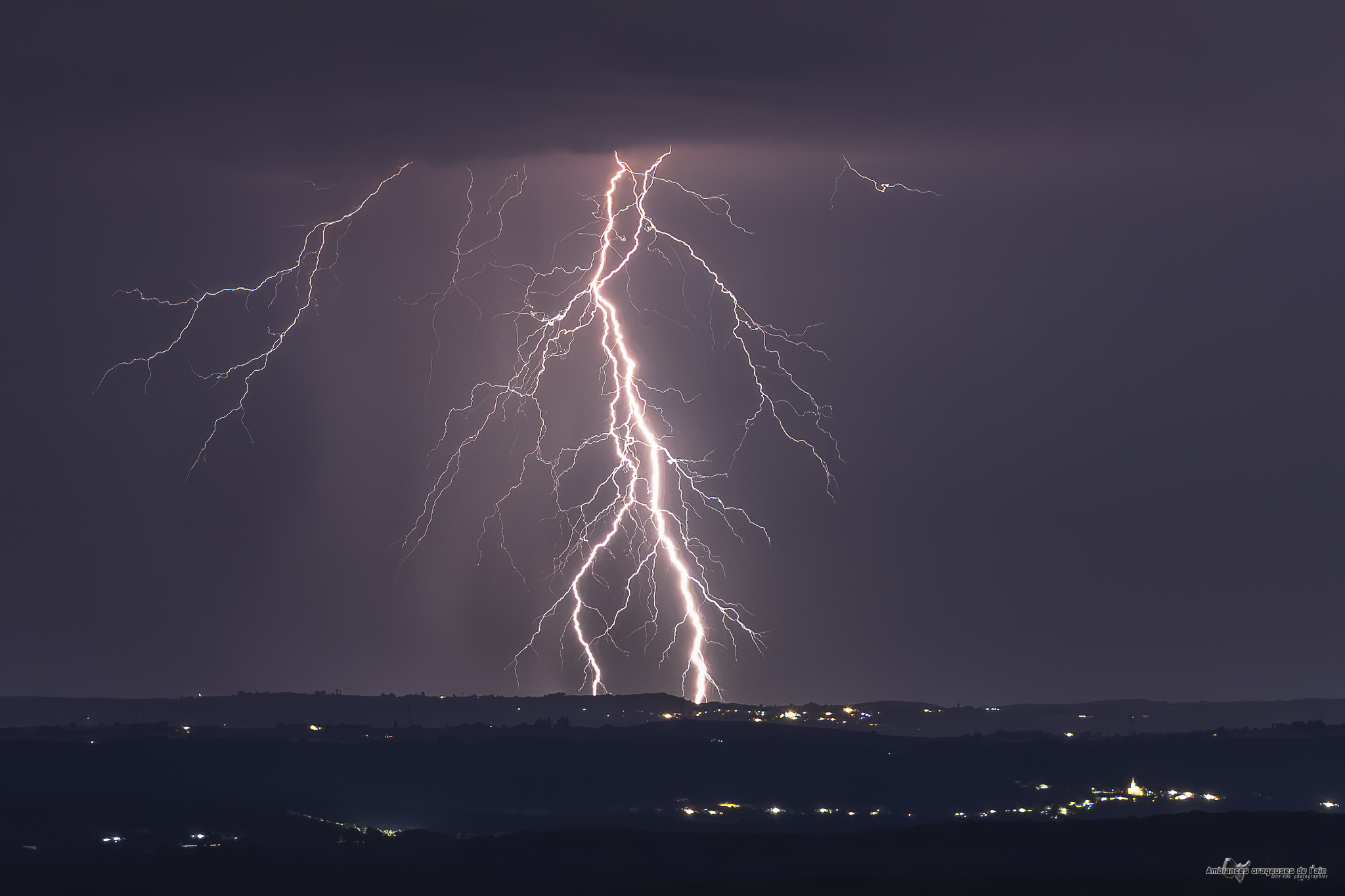 orage caniculaire en soirée du 10 juillet - 10/07/2026 22:00 - brice volo