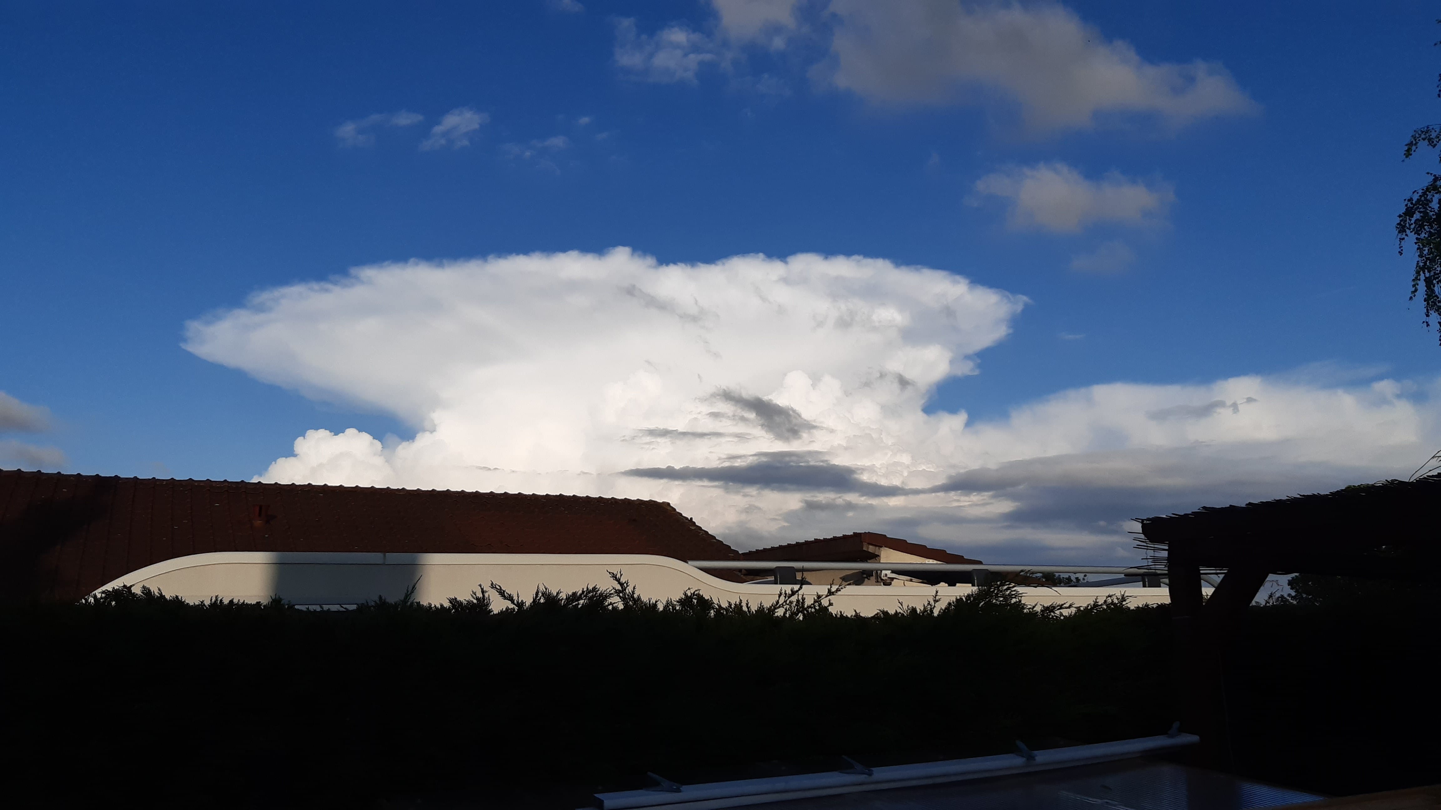 Cumulonimbus à l'est de Lens - 10/09/2021 18:55 - J K