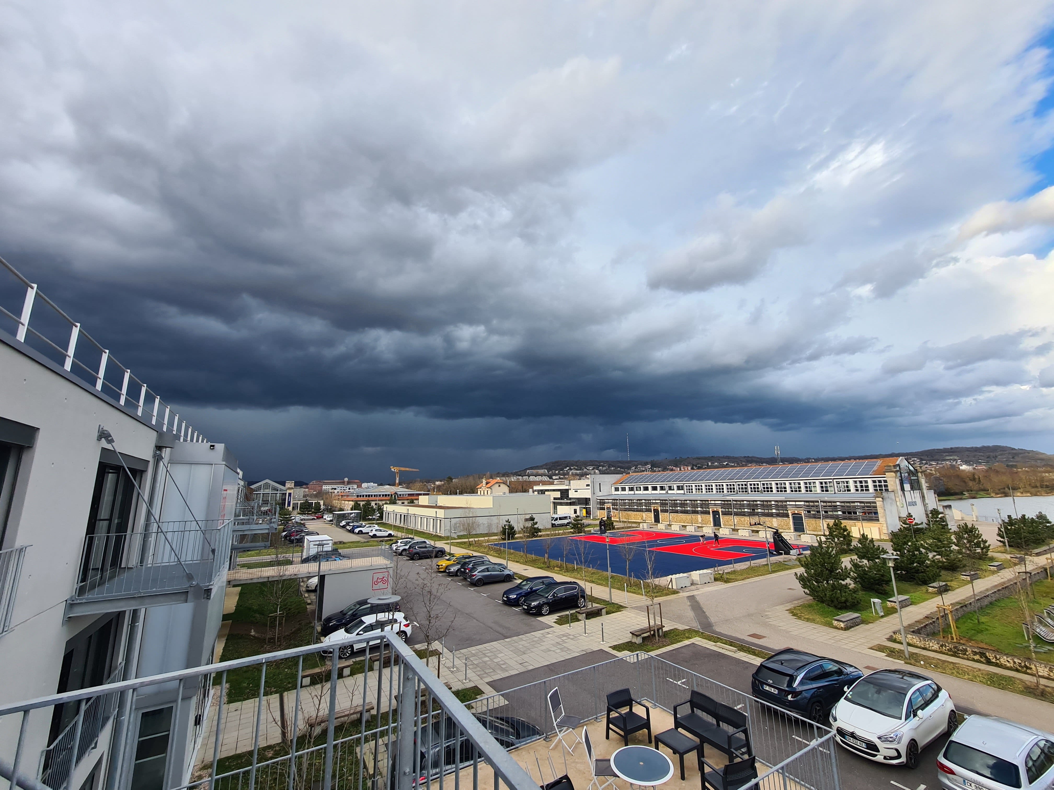 Orage menaçant les rives de Meurthe à Nancy - 13/03/2023 15:47 -  