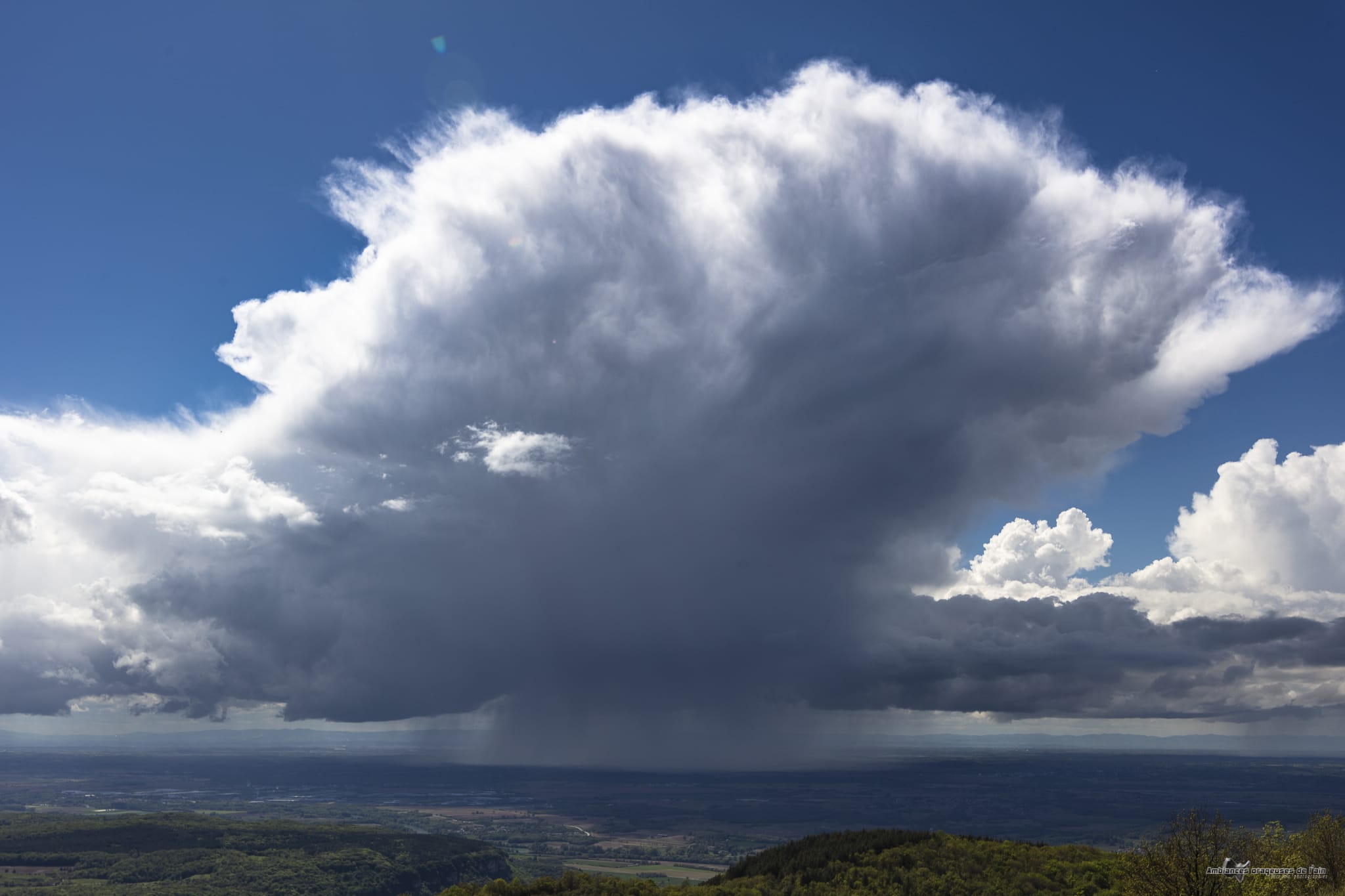 orage sur la plaine de l'ain - 14/05/2021 15:17 - brice volo