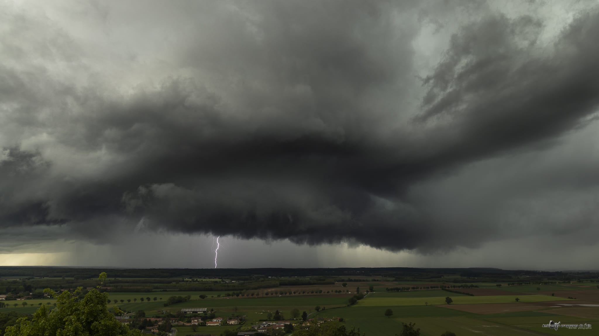 orage dans l'ain - 16/05/2021 17:50 - brice volo