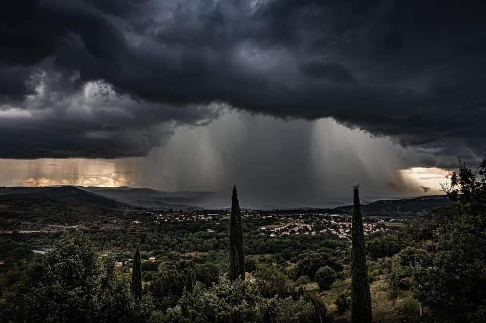 Orage en Ardèche près de Vallon Pont d'Arc - 16/09/2021 17:00 - HARLÉ Denis