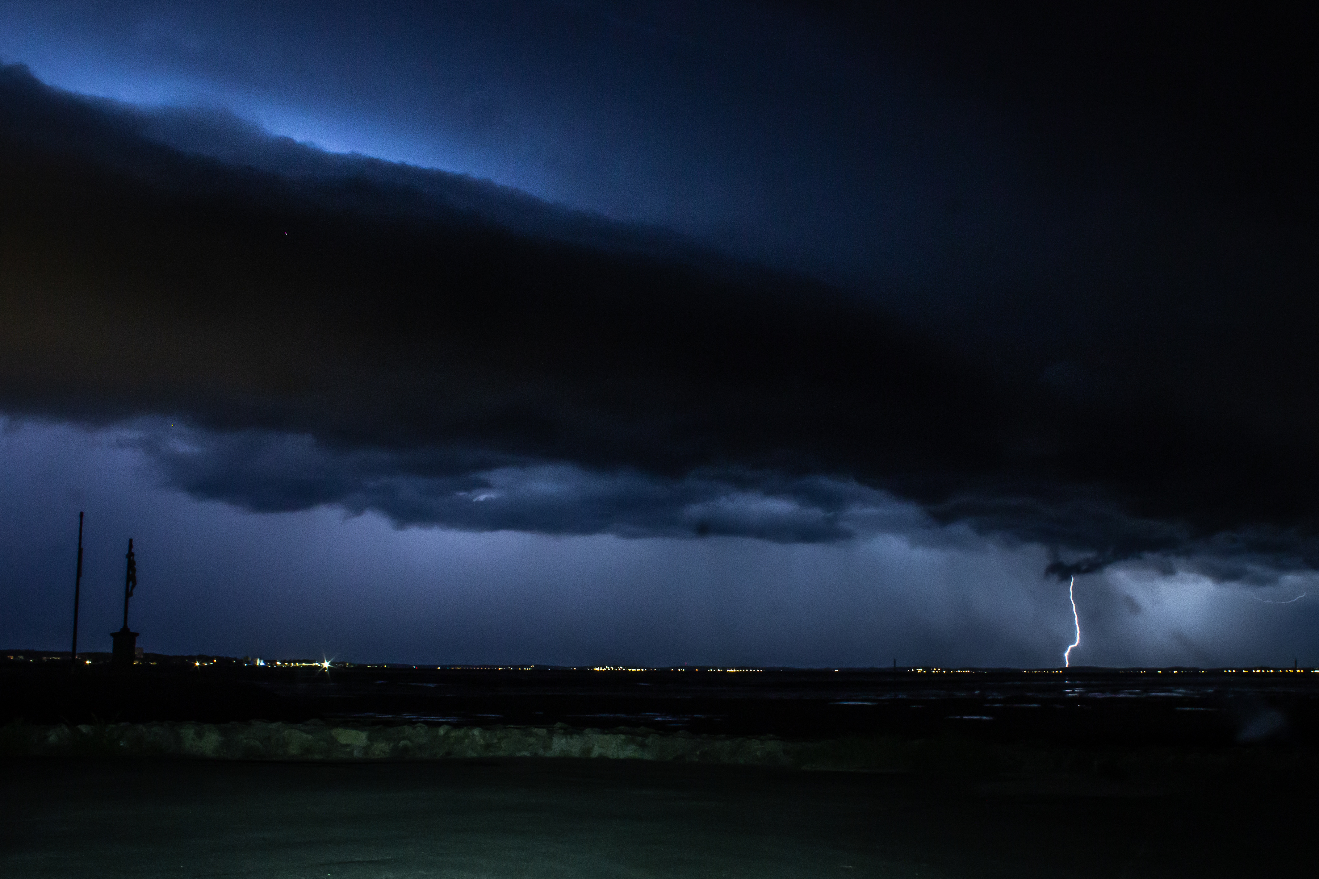Orage qui a touché le bassin d'Arcachon la nuit du  18 au 19 mai 2025 - 18/05/2025 03:45 - Emeric Simon