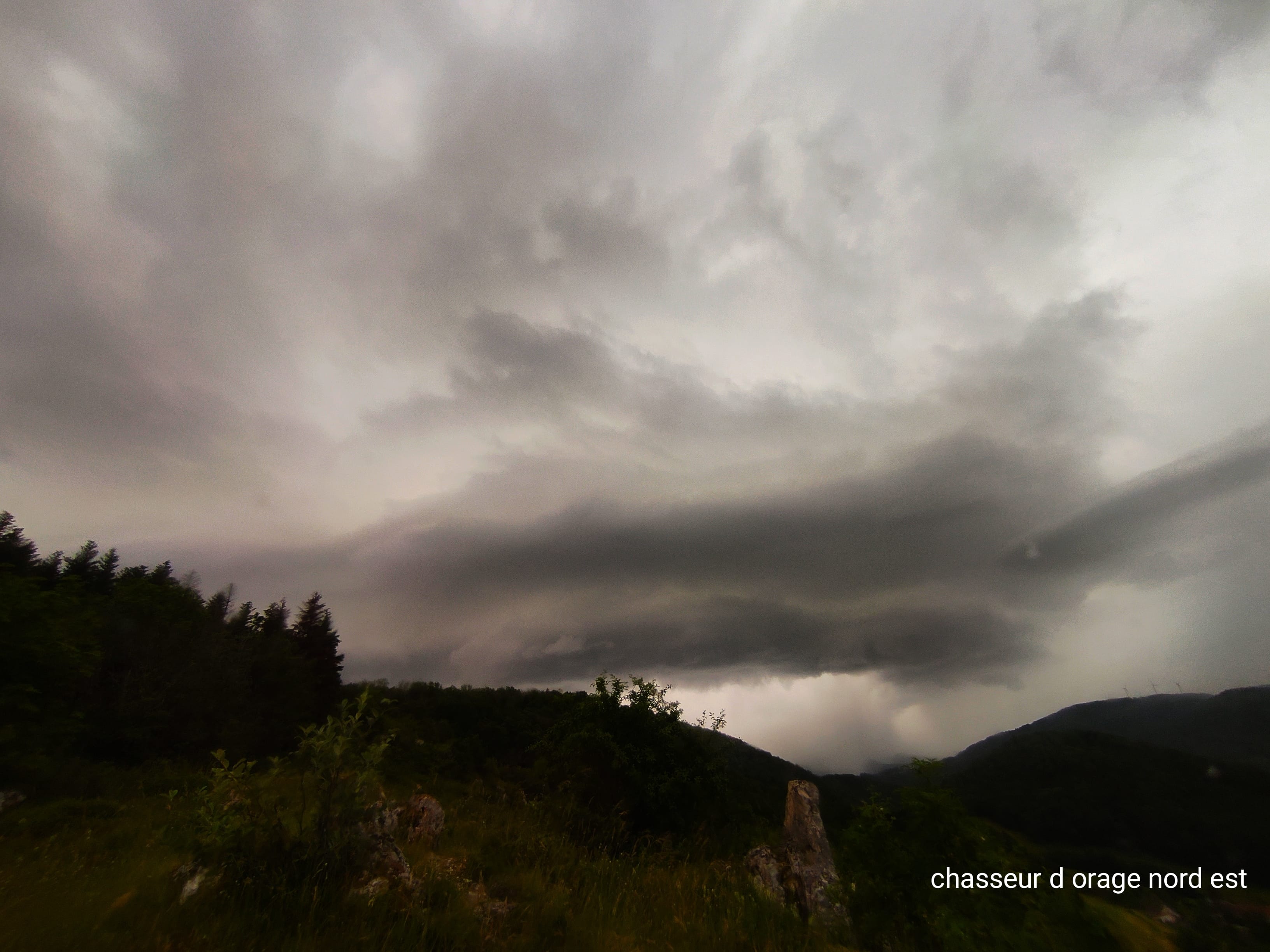 Supercellule a pont de Roide dans le Doubs - 20/06/2021 14:10 - Kevin Jeangirard