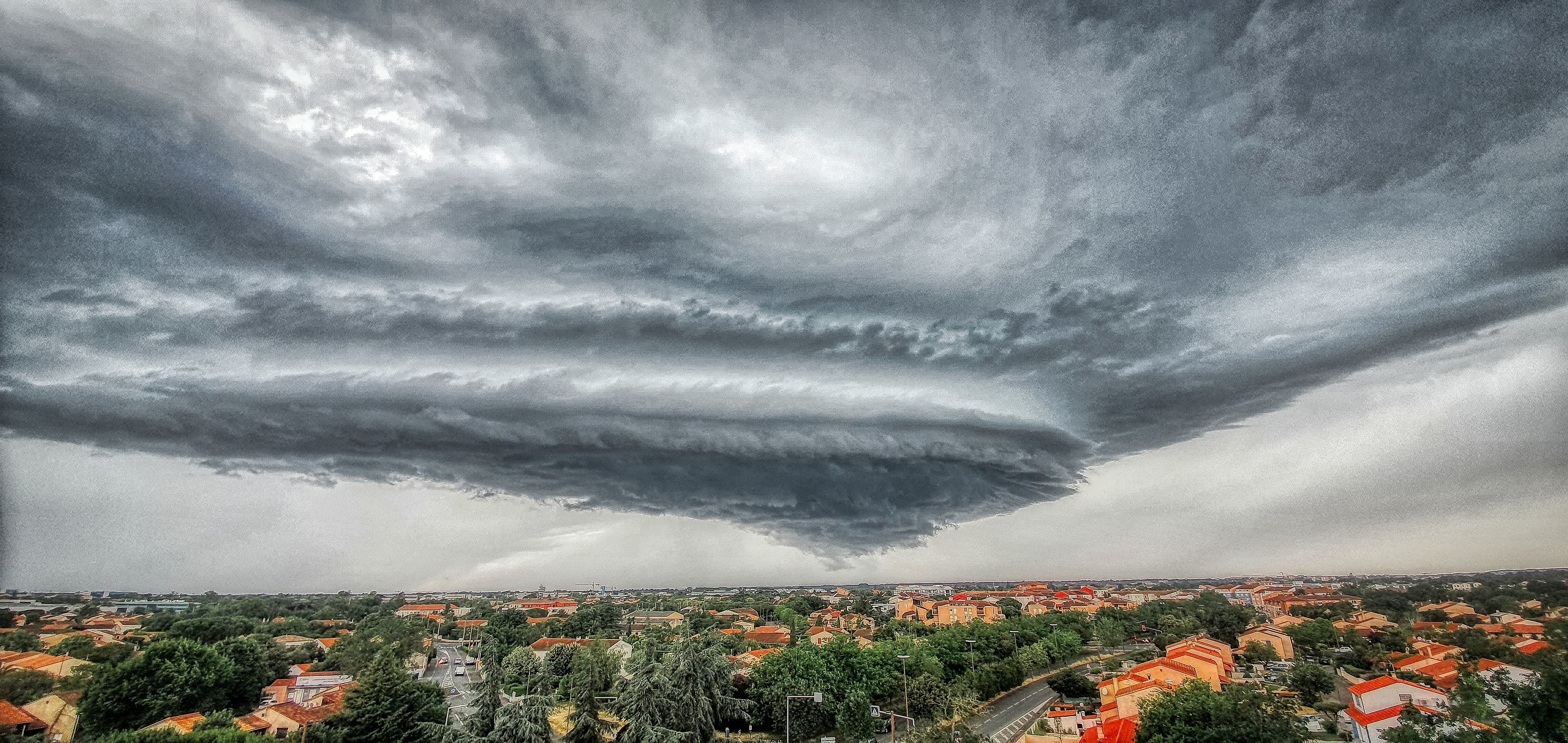 Superbe cellule sur Toulouse - 21/06/2021 15:00 - Cyril Parmentier