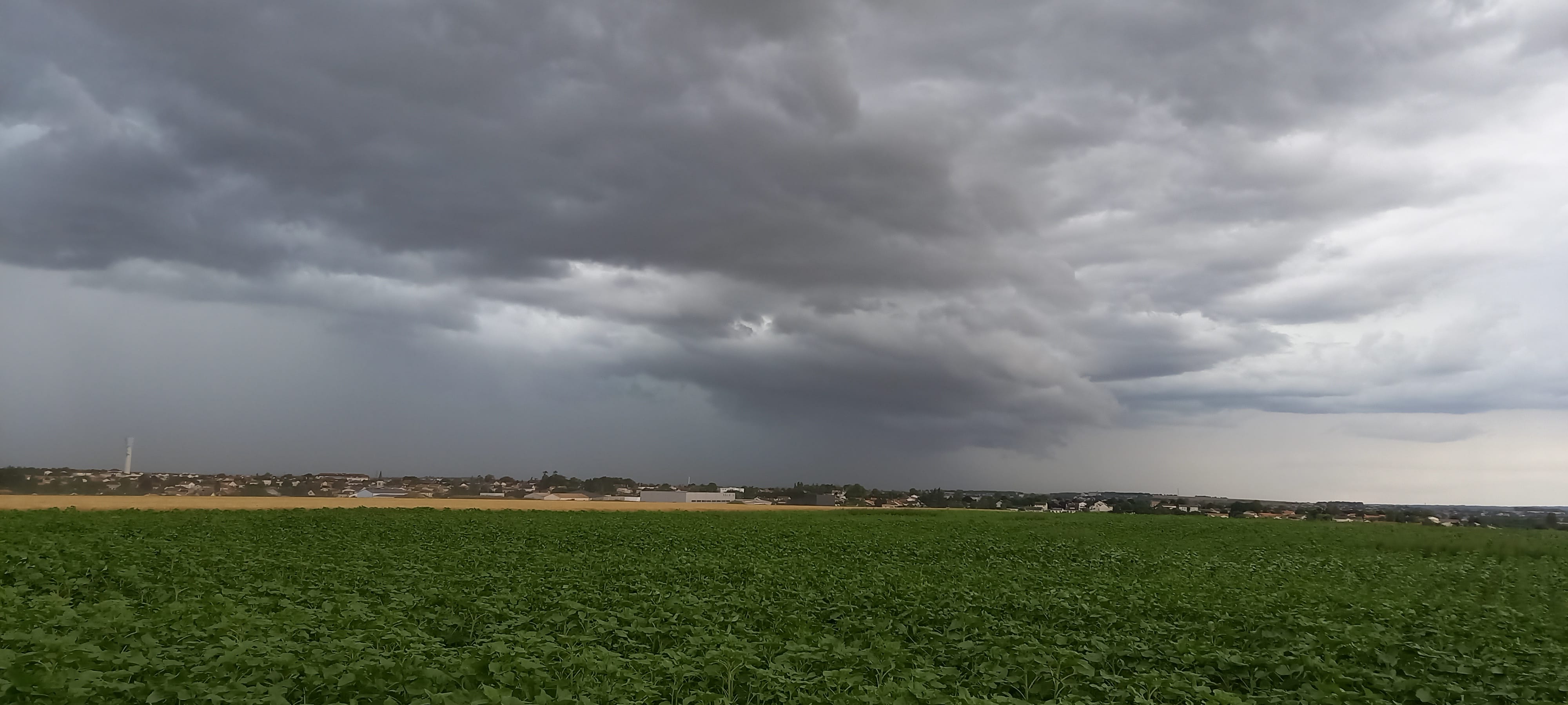 Orage aux alentours de Saint-Georges-lès-Baillargeaux (Vienne) - 21/06/2021 16:00 - Emmanuel PAIN
