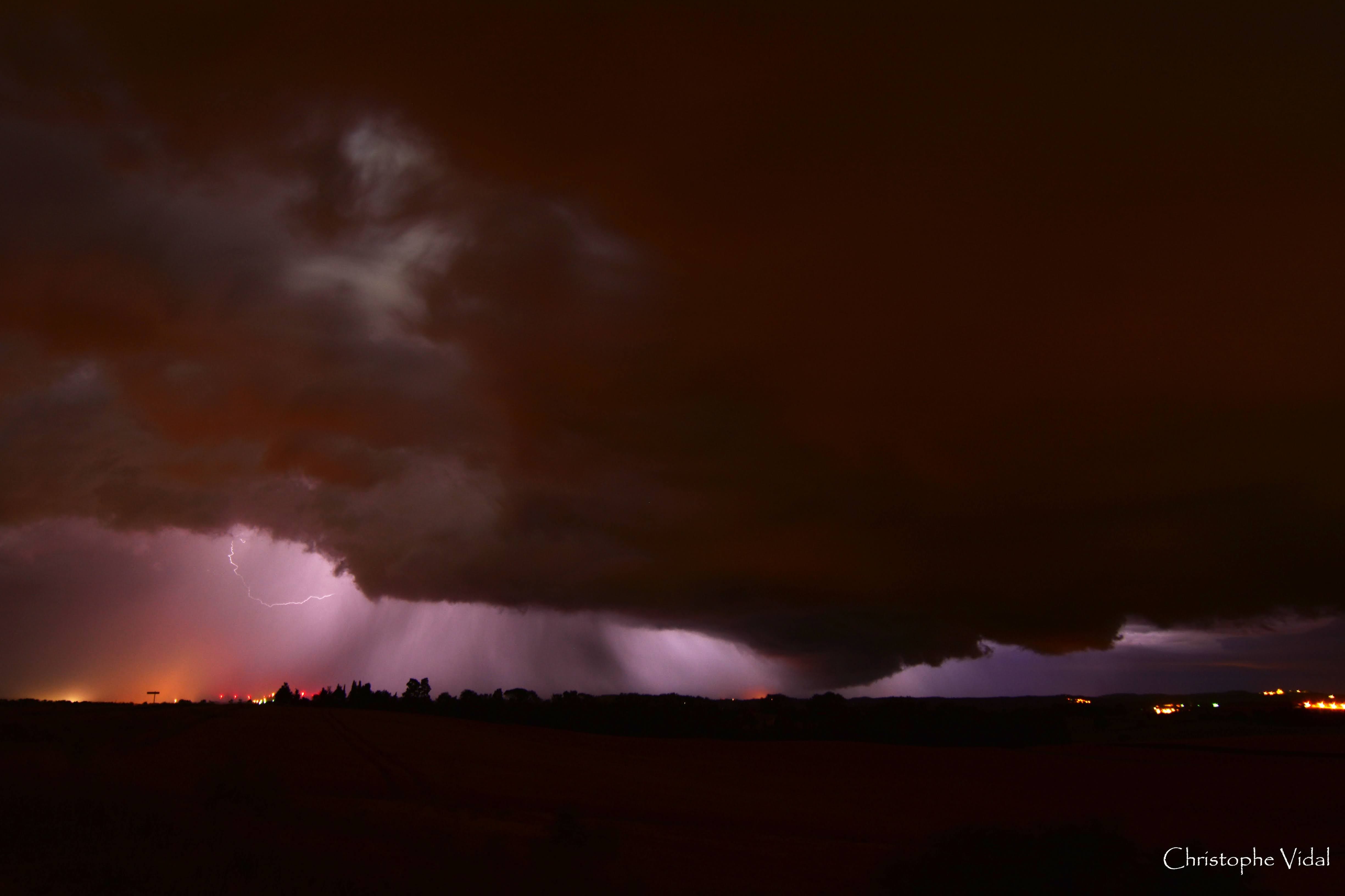 Cellule orageuse en approche du Lauragais - 21/06/2021 22:40 - Christophe vidal