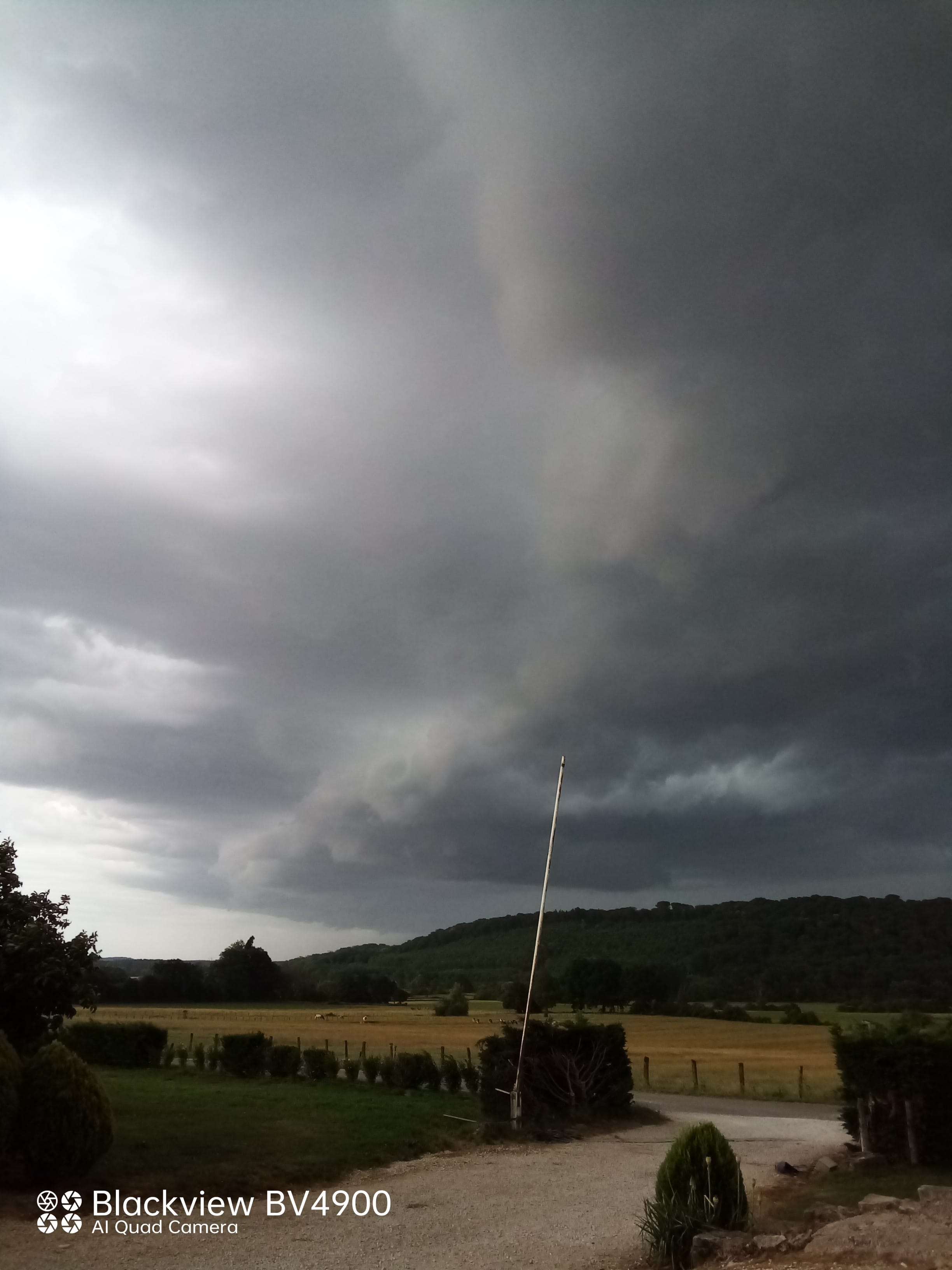 Orage du 23/06 Haute-Saône commune de barges - 23/06/2022 18:15 - david gardien